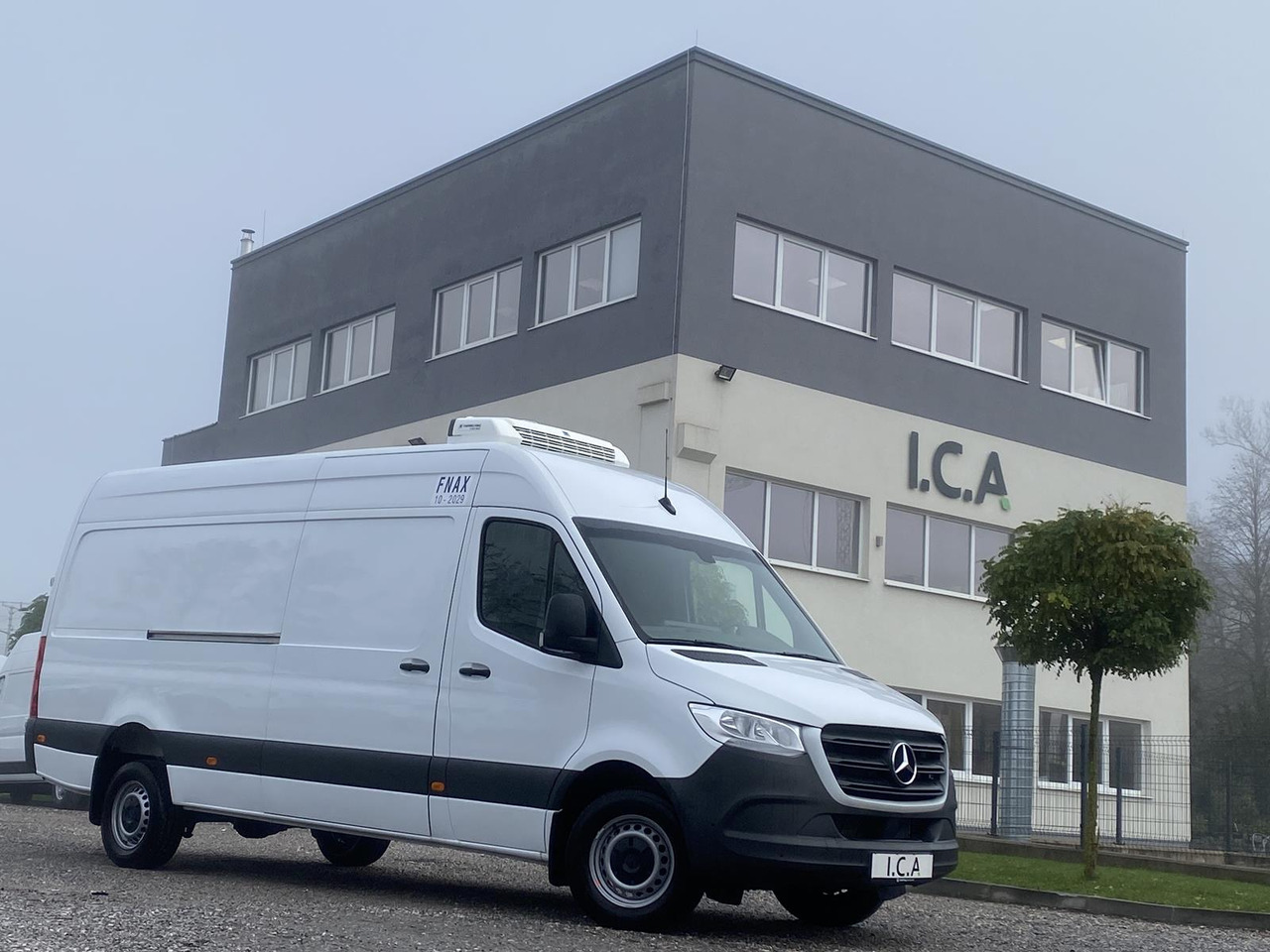 MERCEDES-BENZ SPRINTER 317 CDI L4H3 170PS AUTOMATIK FRISCHDIENST + KONVEKTA FK 3022 12-220V - Furgonas šaldytuvas: foto 2 MERCEDES-BENZ SPRINTER 317 CDI L4H3 170PS AUTOMATIK FRISCHDIENST + KONVEKTA FK 3022 12-220V - Furgonas šaldytuvas: foto 2