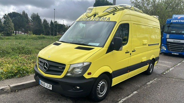 Mercedes Benz AMBULANCE Lot of 10 units Sprinter 313 CDI Automatic - Komunalinė/ Specializuota technika: foto 1 Mercedes Benz AMBULANCE Lot of 10 units Sprinter 313 CDI Automatic - Komunalinė/ Specializuota technika: foto 1