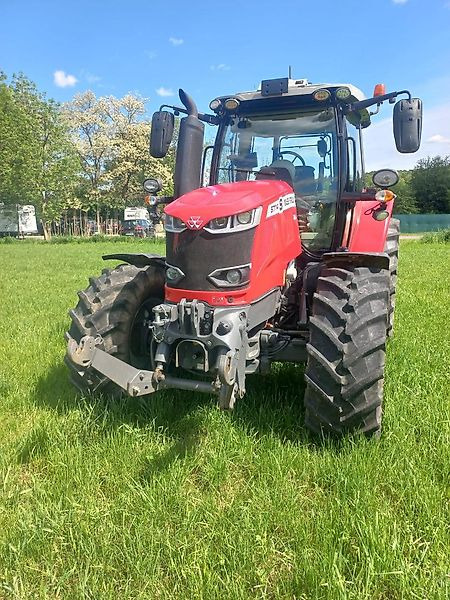 Massey Ferguson MF 6714 S Dyna-VT - Traktorius: foto 2 Massey Ferguson MF 6714 S Dyna-VT - Traktorius: foto 2