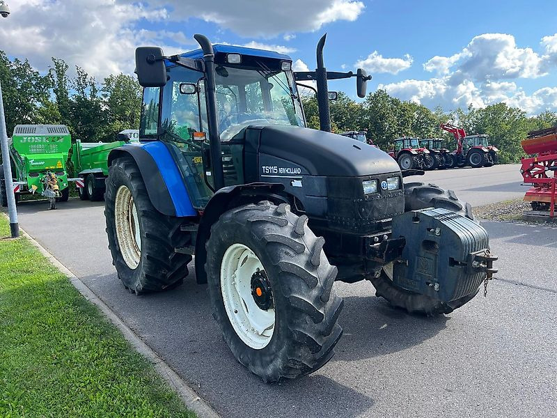 New Holland TS 115 - Traktorius: foto 5 New Holland TS 115 - Traktorius: foto 5