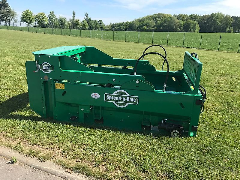 Spread-a-Bale MINI GREEN - 2VR-100 - Gyvulininkystės įranga: foto 1 Spread-a-Bale MINI GREEN - 2VR-100 - Gyvulininkystės įranga: foto 1