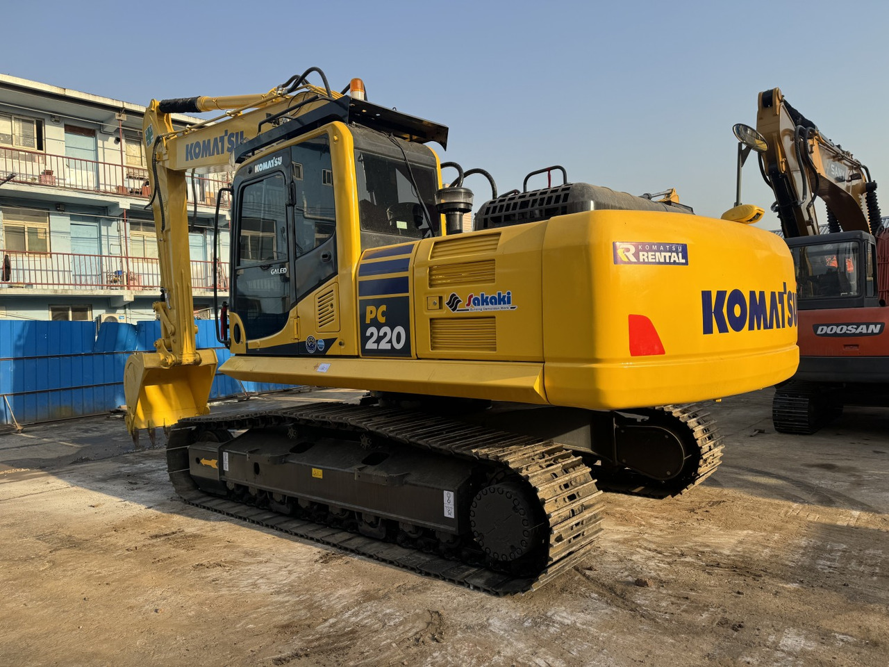 Komatsu PC220 PC210 PC200 Komatsu Crawler Hight Quality Used Excavator - Vikšrinis ekskavatorius: foto 2 Komatsu PC220 PC210 PC200 Komatsu Crawler Hight Quality Used Excavator - Vikšrinis ekskavatorius: foto 2