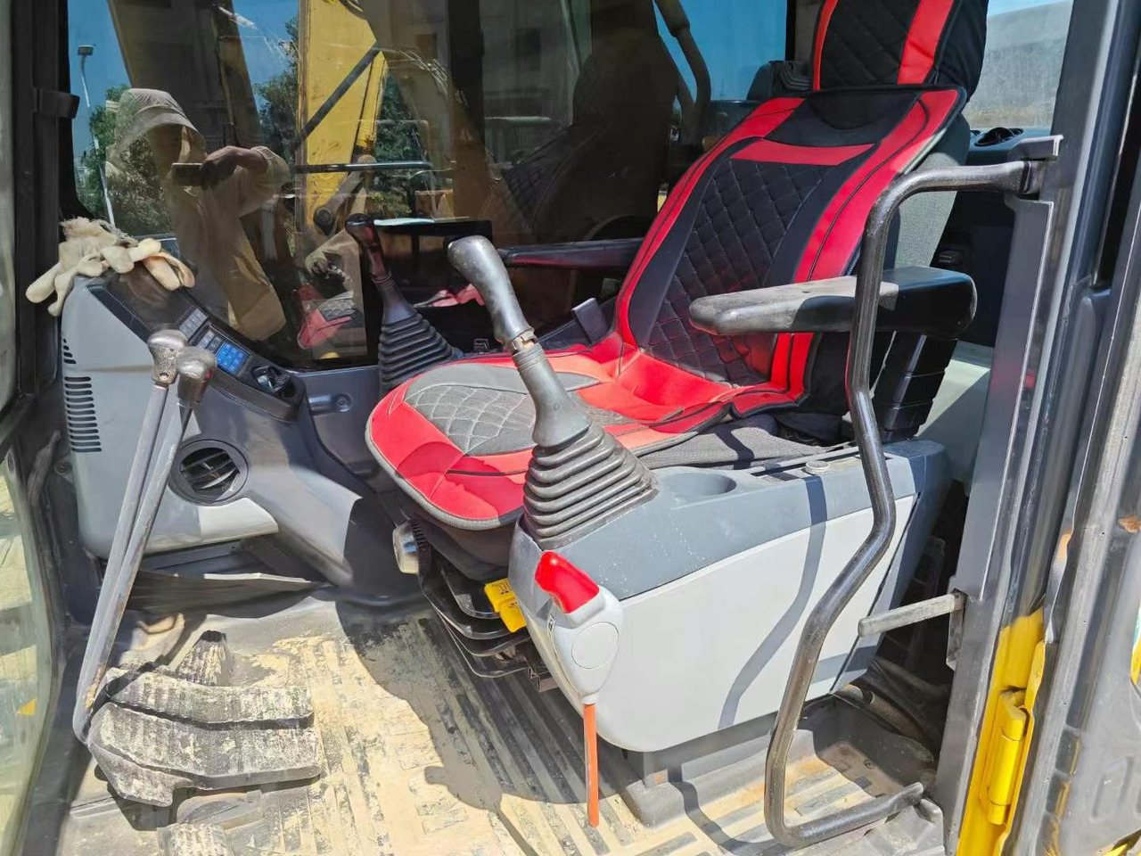 Komatsu PC450-8 Used Excavator PC400-7 PC400-8 45 Ton Secondhand High Quality Crawler Excavator - Vikšrinis ekskavatorius: foto 5 Komatsu PC450-8 Used Excavator PC400-7 PC400-8 45 Ton Secondhand High Quality Crawler Excavator - Vikšrinis ekskavatorius: foto 5