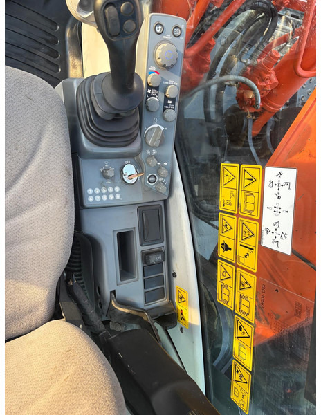 Vikšrinis ekskavatorius Hitachi ZX250LCN-6: foto 20