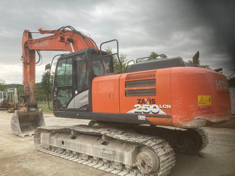 Hitachi ZX250LCN-6 - Vikšrinis ekskavatorius: foto 1 Hitachi ZX250LCN-6 - Vikšrinis ekskavatorius: foto 1