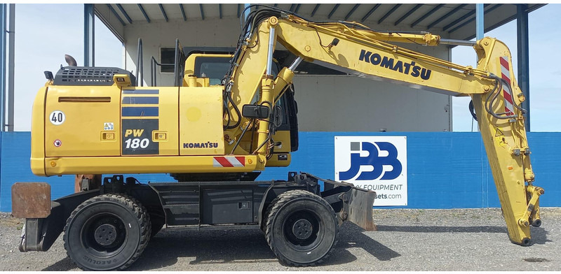 Komatsu PW180-10 - Ratinis ekskavatorius: foto 2 Komatsu PW180-10 - Ratinis ekskavatorius: foto 2