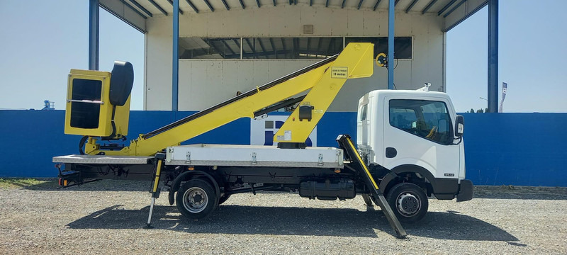Nissan CABSTAR NT400 MOVEX TLR18 - Sunkvežimis, Sunkvežimis su kranu: foto 2 Nissan CABSTAR NT400 MOVEX TLR18 - Sunkvežimis, Sunkvežimis su kranu: foto 2