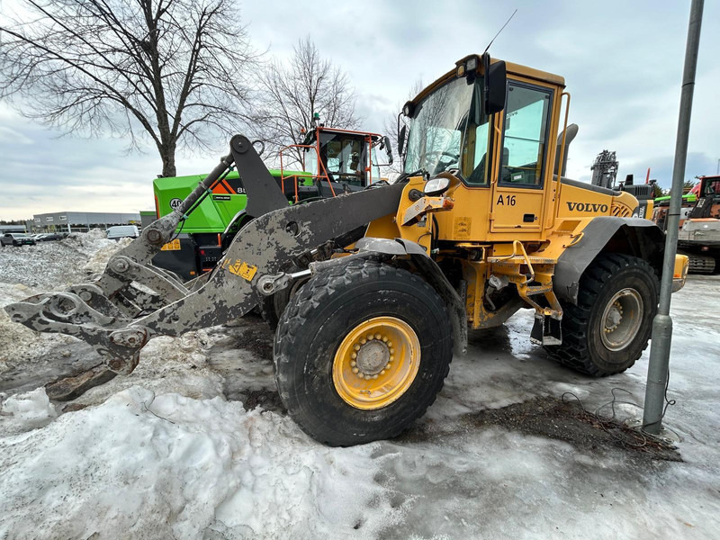Volvo L90E - Ratinis krautuvas: foto 1 Volvo L90E - Ratinis krautuvas: foto 1