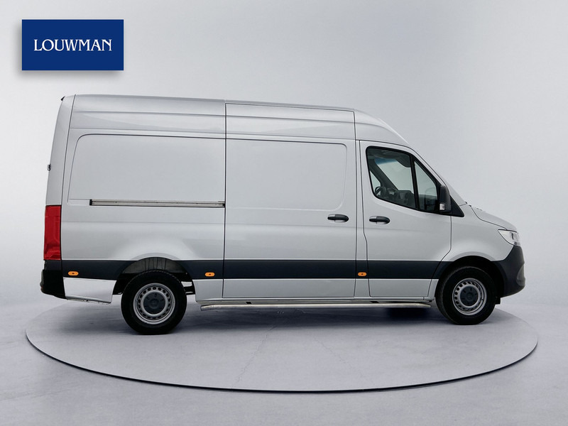 Mercedes-Benz Sprinter 315 1.9 CDI L2H2 Automaat Navigatie Luchtgeveerde stoel Camera Sidebars Cruise control Airco MBUX - Krovininis mikroautobusas: foto 3 Mercedes-Benz Sprinter 315 1.9 CDI L2H2 Automaat Navigatie Luchtgeveerde stoel Camera Sidebars Cruise control Airco MBUX - Krovininis mikroautobusas: foto 3