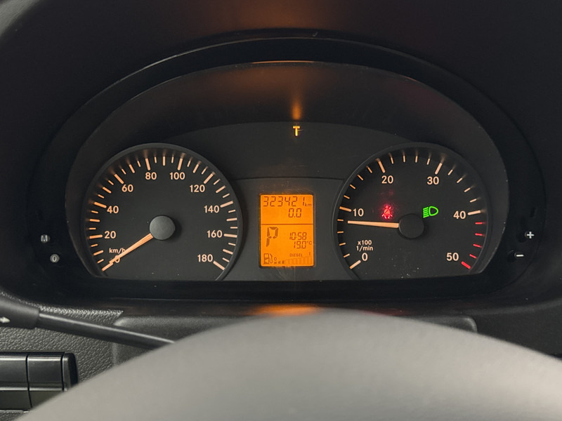 Mercedes-Benz Sprinter 516 2.2 CDI 432 Clixtar Bakwagen met Laadklep Automaat Cruise Control - Furgonas su krovinių dėže: foto 5 Mercedes-Benz Sprinter 516 2.2 CDI 432 Clixtar Bakwagen met Laadklep Automaat Cruise Control - Furgonas su krovinių dėže: foto 5