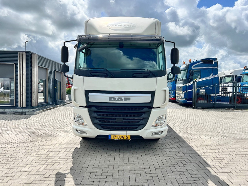 DAF CF 290 4x2 bakwagen Laadklep - Furgonas sunkvežimis: foto 2 DAF CF 290 4x2 bakwagen Laadklep - Furgonas sunkvežimis: foto 2