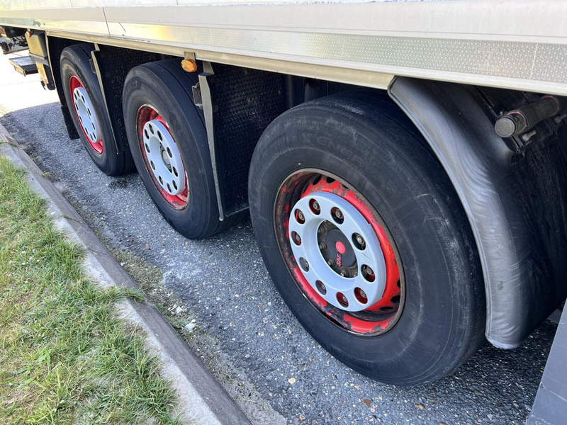 Kögel 3 - assige koeloplegger Carrier vector 1550 - Refrižeratorius puspriekabė: foto 5 Kögel 3 - assige koeloplegger Carrier vector 1550 - Refrižeratorius puspriekabė: foto 5