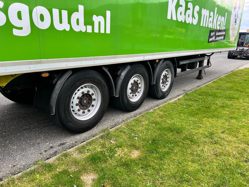 Kögel 3 - assige koeloplegger Lift axle / Carrier Vector 1950 - Refrižeratorius puspriekabė: foto 5 Kögel 3 - assige koeloplegger Lift axle / Carrier Vector 1950 - Refrižeratorius puspriekabė: foto 5