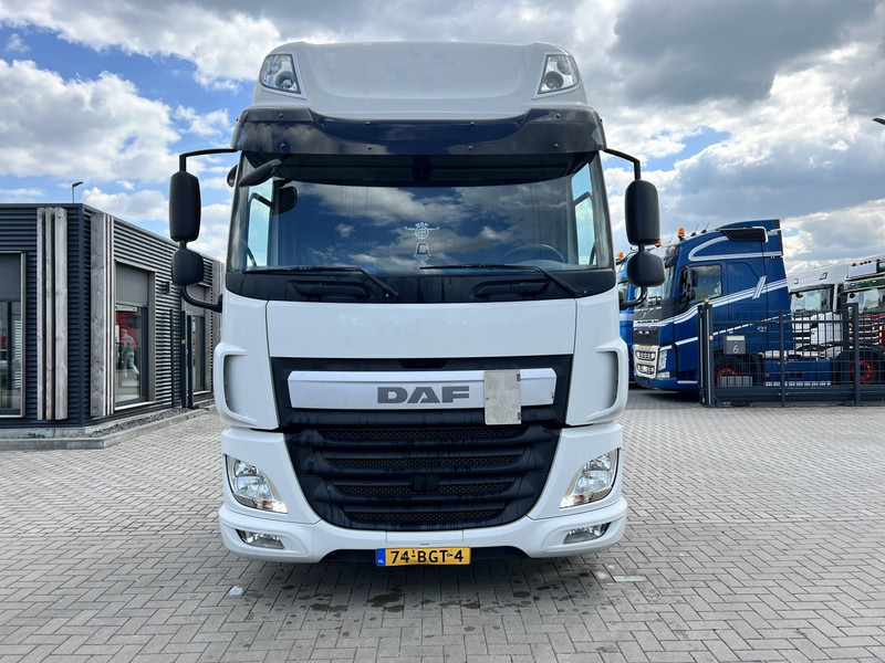 DAF CF 440 4x2 trekker Hydraulic - Vilkikas: foto 2 DAF CF 440 4x2 trekker Hydraulic - Vilkikas: foto 2