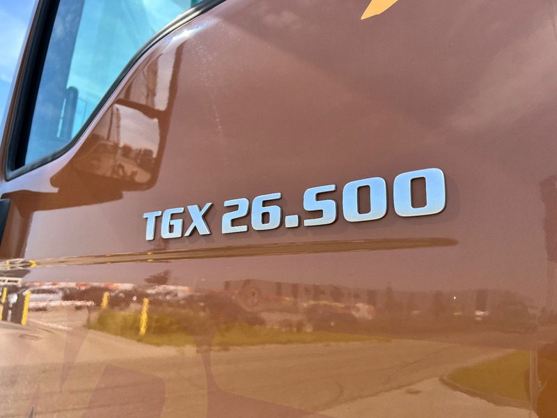 Vilkikas MAN TGX 26.500 6x2 Trekker XXL / 6x2 / Steering axle: foto 9