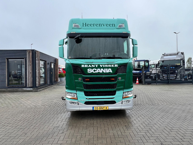 Scania R450 NGS 4x2 Trekker 2x Tank / Full Spoiler / Smarttachograaf - Vilkikas: foto 2 Scania R450 NGS 4x2 Trekker 2x Tank / Full Spoiler / Smarttachograaf - Vilkikas: foto 2