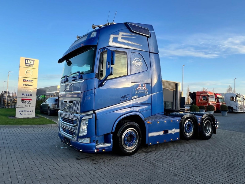 Volvo FH 500 6x2 vla trekker Globetrotter XL / Full Air / Stanclima / ADR EX/II, EX/III, AT, FL - Vilkikas: foto 1 Volvo FH 500 6x2 vla trekker Globetrotter XL / Full Air / Stanclima / ADR EX/II, EX/III, AT, FL - Vilkikas: foto 1