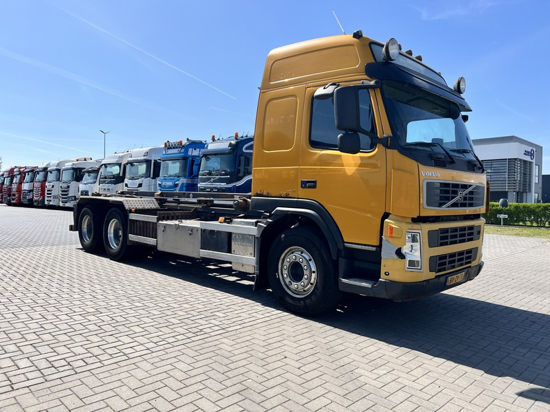 Volvo FM480 6X2 containersysteem Globetrotter / NCH systeem / 10 Tyres - Sunkvežimis - kabelių sistema: foto 3 Volvo FM480 6X2 containersysteem Globetrotter / NCH systeem / 10 Tyres - Sunkvežimis - kabelių sistema: foto 3