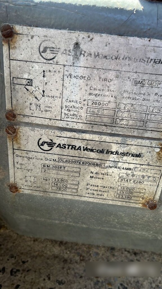 Savivartis sunkvežimis Astra BM 305 FT F1100 6X4 TRAKKER INDUSTRIAL: foto 8 Savivartis sunkvežimis Astra BM 305 FT F1100 6X4 TRAKKER INDUSTRIAL: foto 8