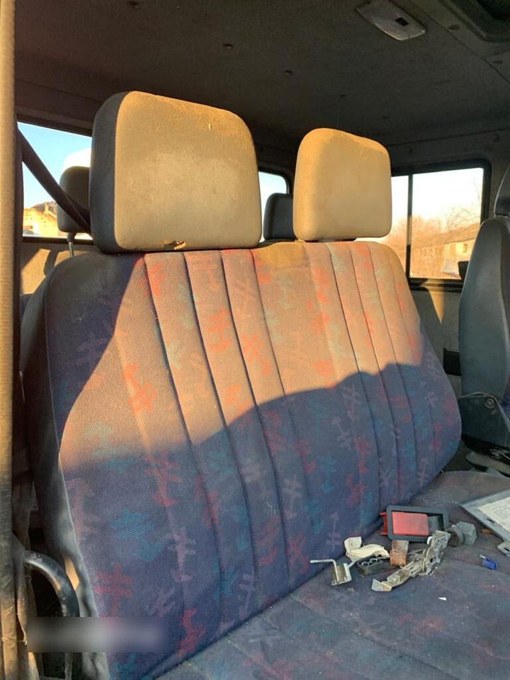 Piese din dezmembrari Mercedes Benz Vario 612 614 615 812 814 815 Mercedes-Benz Vario - Atsarginės dalys - Sunkvežimis: foto 3 Piese din dezmembrari Mercedes Benz Vario 612 614 615 812 814 815 Mercedes-Benz Vario - Atsarginės dalys - Sunkvežimis: foto 3