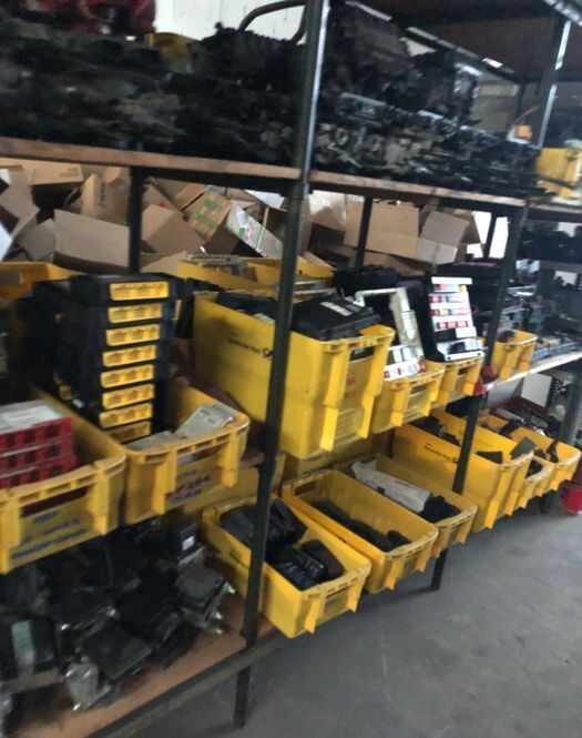 ECU EDC Renault Premium / 02 - Valdymo blokas - Sunkvežimis: foto 2 ECU EDC Renault Premium / 02 - Valdymo blokas - Sunkvežimis: foto 2