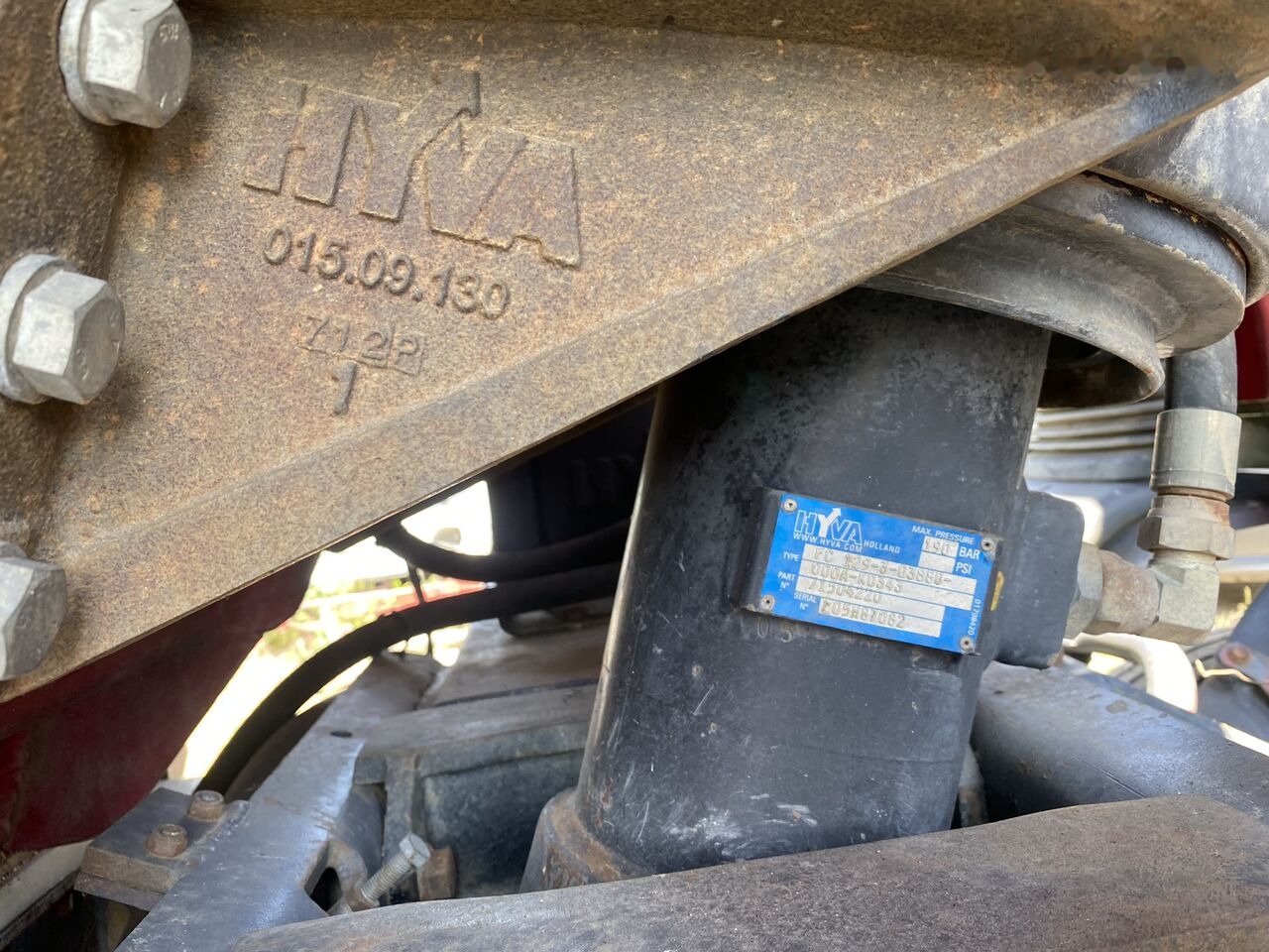 Hyva HARDOX 6x4 BENA basculabila CA NOUA - Bortinis kėbulas: foto 5 Hyva HARDOX 6x4 BENA basculabila CA NOUA - Bortinis kėbulas: foto 5