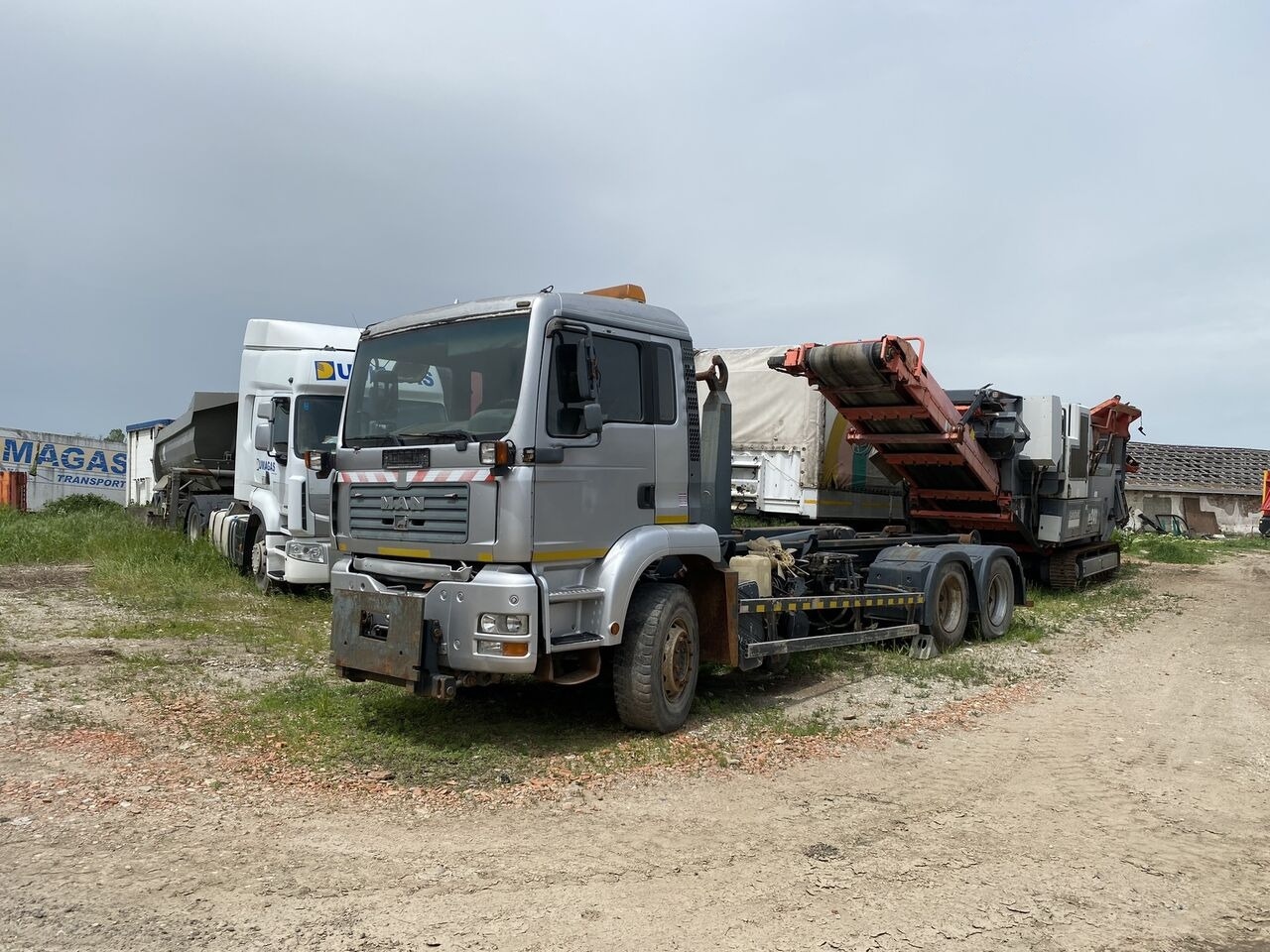 MAN TGA 6x4 Euro 3 AbrollKipper - Važiuoklės sunkvežimis: foto 2 MAN TGA 6x4 Euro 3 AbrollKipper - Važiuoklės sunkvežimis: foto 2