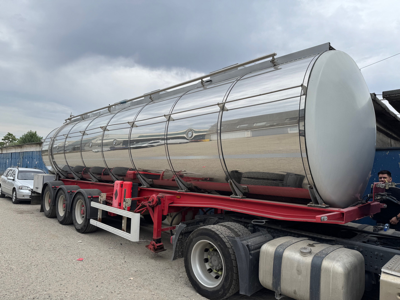 Menci Transport lichide ALIMENTARE lizingą Menci Transport lichide ALIMENTARE: foto 7