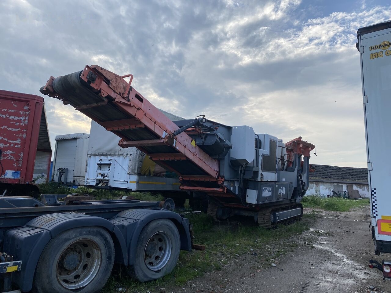 Sandvik Concasor cu falci Sandvik QJ241 - Mobilus trupintuvas: foto 1 Sandvik Concasor cu falci Sandvik QJ241 - Mobilus trupintuvas: foto 1