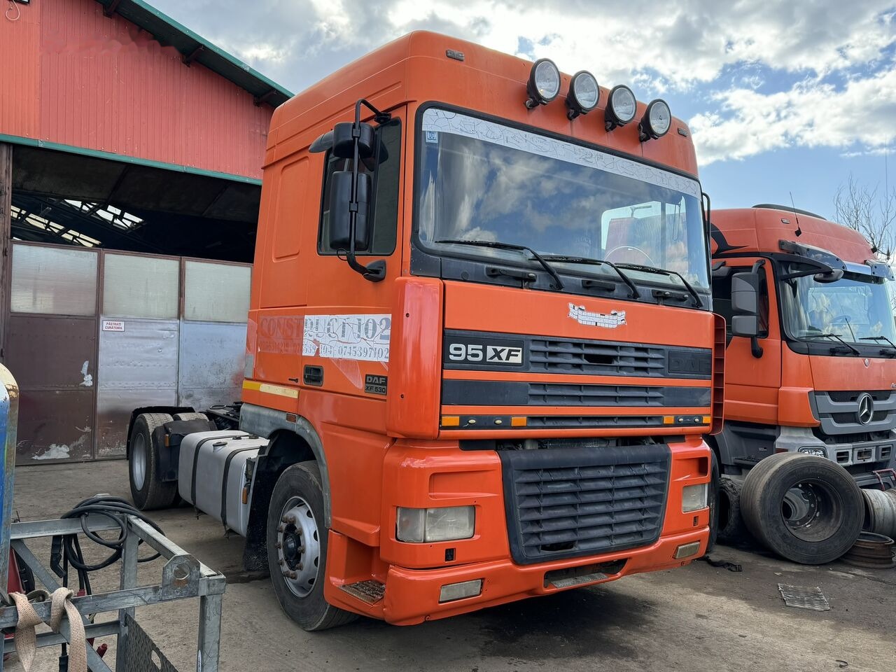 DAF XF 95 530 Euro 3 EXPORT Retarder - Vilkikas: foto 4 DAF XF 95 530 Euro 3 EXPORT Retarder - Vilkikas: foto 4
