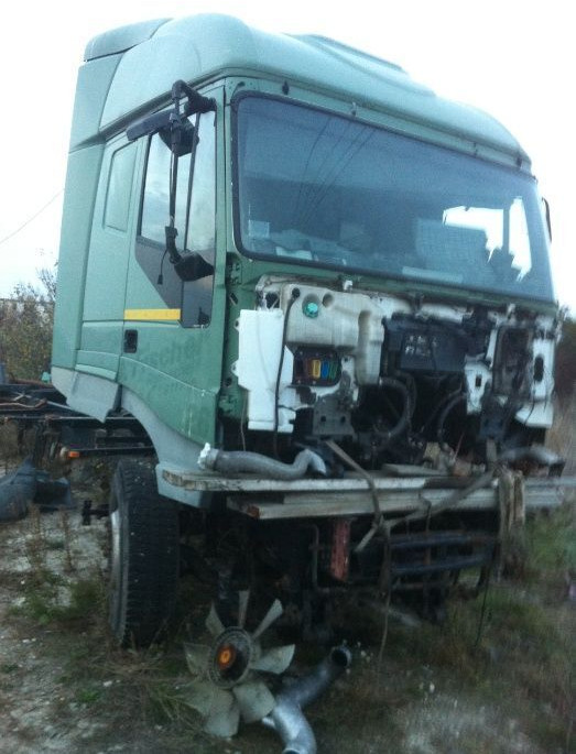 IVECO Eurostar piese din dezmembrari - Vilkikas: foto 3 IVECO Eurostar piese din dezmembrari - Vilkikas: foto 3
