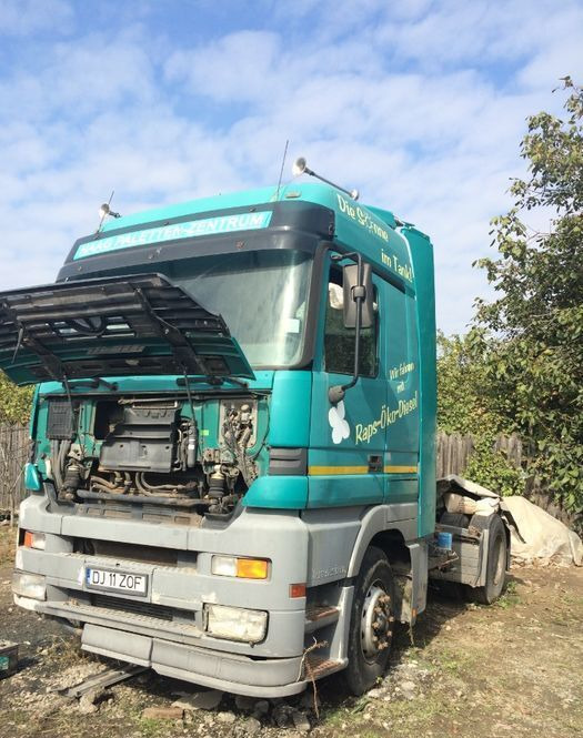 Mercedes-Benz Actros MP1 - Vilkikas: foto 3 Mercedes-Benz Actros MP1 - Vilkikas: foto 3