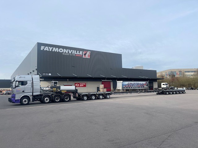 FAYMONVILLE CombiMAX - Žemo profilio platforma puspriekabė: foto 4 FAYMONVILLE CombiMAX - Žemo profilio platforma puspriekabė: foto 4