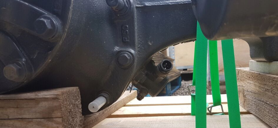 Renault 21008860 Renault MIDLUM truck - Ašis ir dalys - Sunkvežimis: foto 3 Renault 21008860 Renault MIDLUM truck - Ašis ir dalys - Sunkvežimis: foto 3