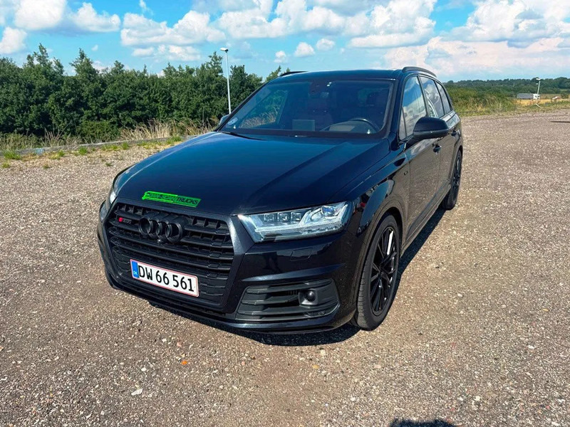 Audi SQ7 Black Edition. panoramo sun roof. . oil heater. head up display. 21" alu weels. night vision. B&O sound system. - Visureigis: foto 3 Audi SQ7 Black Edition. panoramo sun roof. . oil heater. head up display. 21" alu weels. night vision. B&O sound system. - Visureigis: foto 3