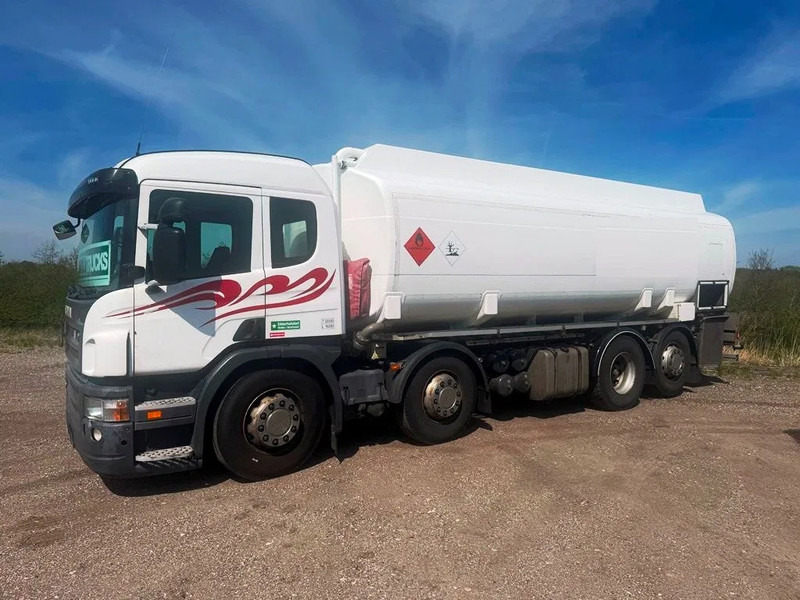 Scania P380 P380 8x2*6 .ADR/FL . 24200 L Tank - Air / Air suspension. - Autocisterna: foto 3 Scania P380 P380 8x2*6 .ADR/FL . 24200 L Tank - Air / Air suspension. - Autocisterna: foto 3