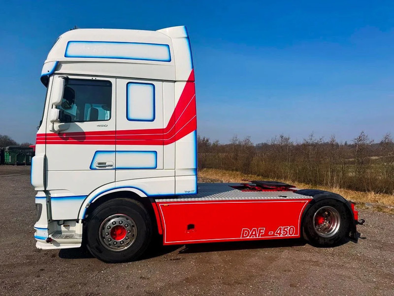 DAF XF 450 DAF XF 450 Special Interior. 706000 km. Euro 6 - Vilkikas: foto 4 DAF XF 450 DAF XF 450 Special Interior. 706000 km. Euro 6 - Vilkikas: foto 4