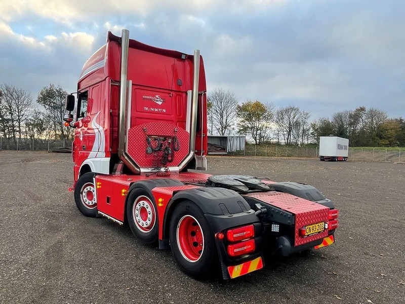 DAF XF 530 Twensteer Special interior. Full Air suspension Hydr. system - Vilkikas: foto 5 DAF XF 530 Twensteer Special interior. Full Air suspension Hydr. system - Vilkikas: foto 5