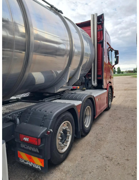 Scania R590 V8 NGS Rear steering 6x2*4. Air / Air suspension. Hydr. system - Vilkikas: foto 5 Scania R590 V8 NGS Rear steering 6x2*4. Air / Air suspension. Hydr. system - Vilkikas: foto 5