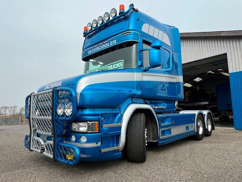 Scania T520 V8 Speciel interior. Air / Air suspension. Opticruise / Retarder .PTO on Engine and gearbox. New Hydr. system. - Vilkikas: foto 3 Scania T520 V8 Speciel interior. Air / Air suspension. Opticruise / Retarder .PTO on Engine and gearbox. New Hydr. system. - Vilkikas: foto 3