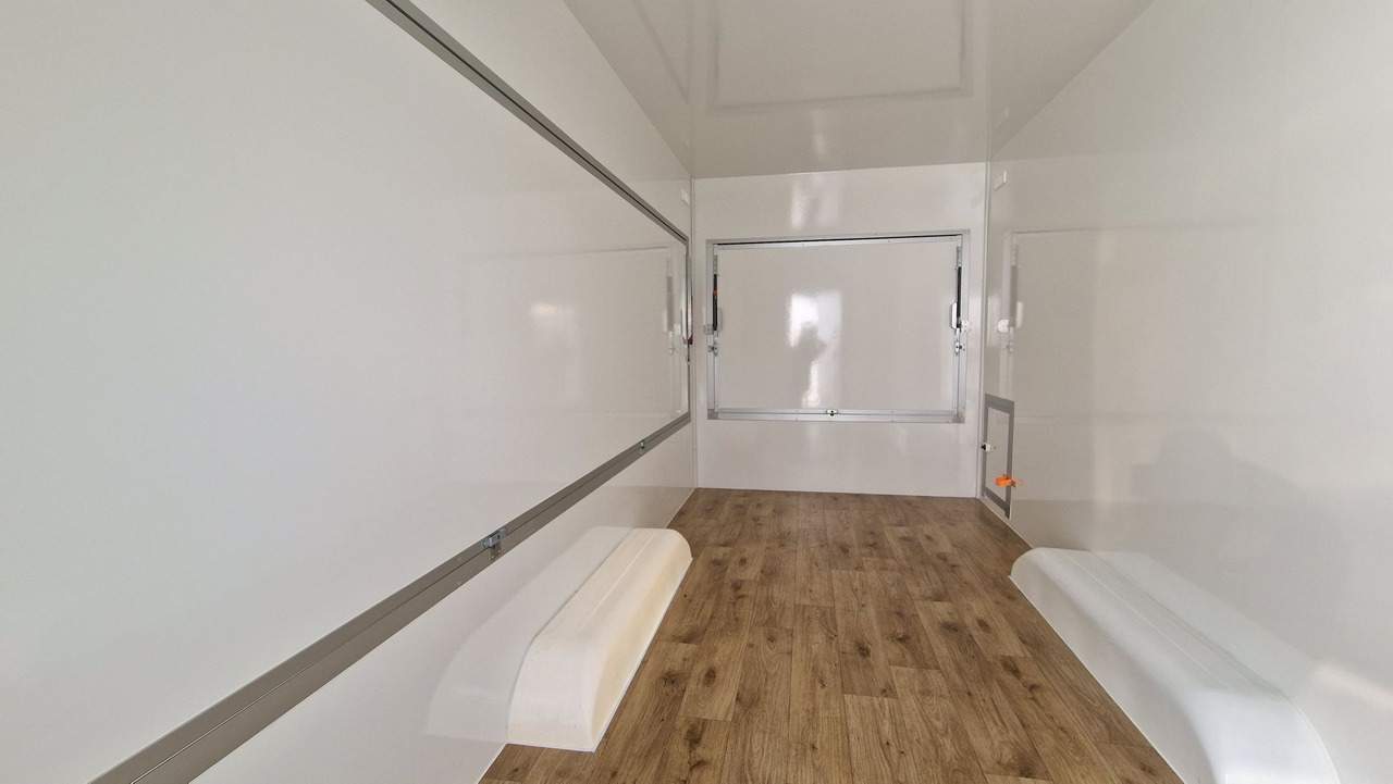 Przyczepa Gastronomiczna Handlowa FoodTruck - Prekybinė priekaba: foto 4 Przyczepa Gastronomiczna Handlowa FoodTruck - Prekybinė priekaba: foto 4