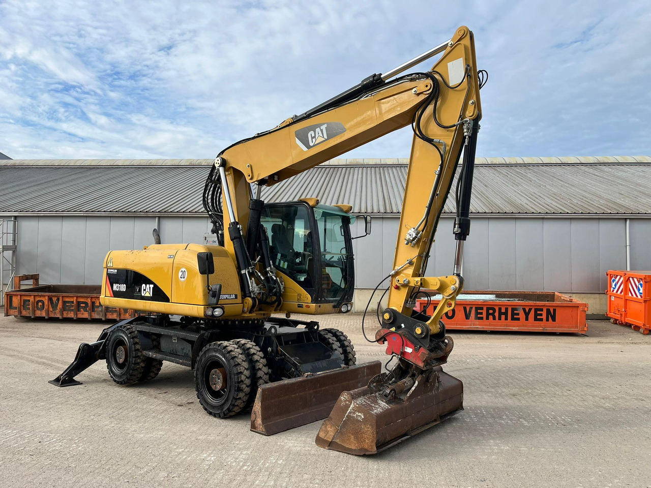 Caterpillar M318D - Ratinis ekskavatorius: foto 1 Caterpillar M318D - Ratinis ekskavatorius: foto 1