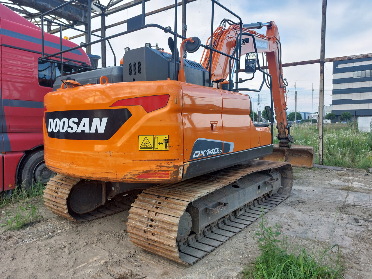 DOOSAN DX140LC-5 - Vikšrinis ekskavatorius: foto 5 DOOSAN DX140LC-5 - Vikšrinis ekskavatorius: foto 5