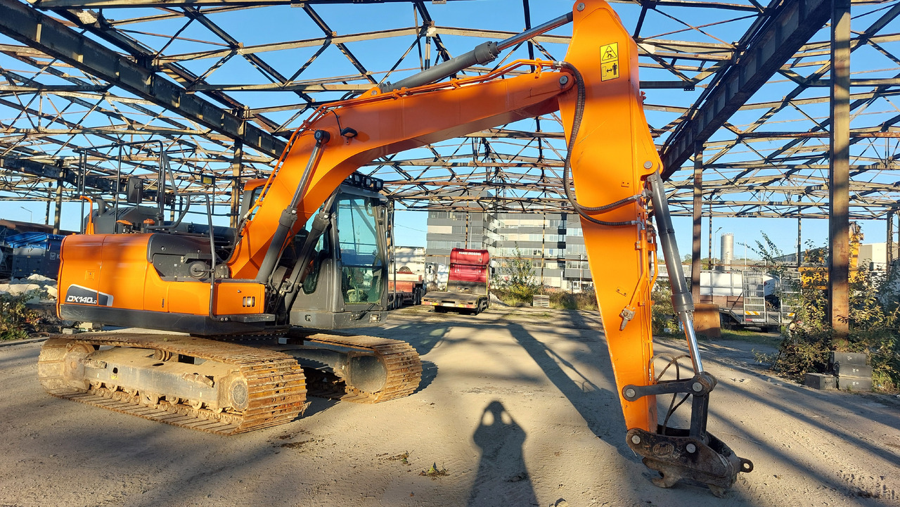 Vikšrinis ekskavatorius DOOSAN DX140LC-5: foto 8