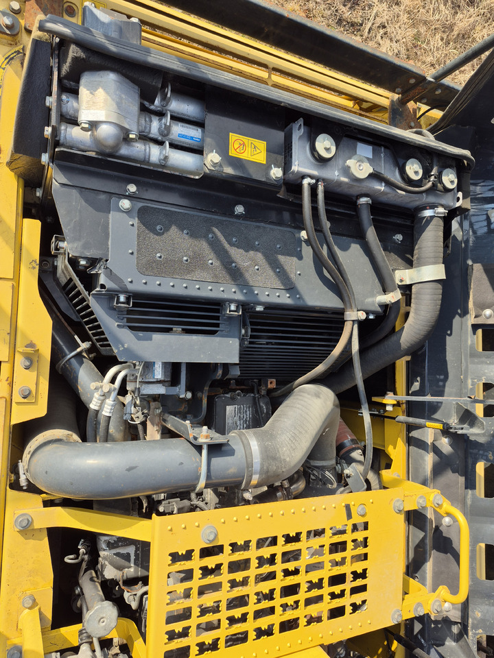 Vikšrinis ekskavatorius KOMATSU PC360LC 10: foto 14