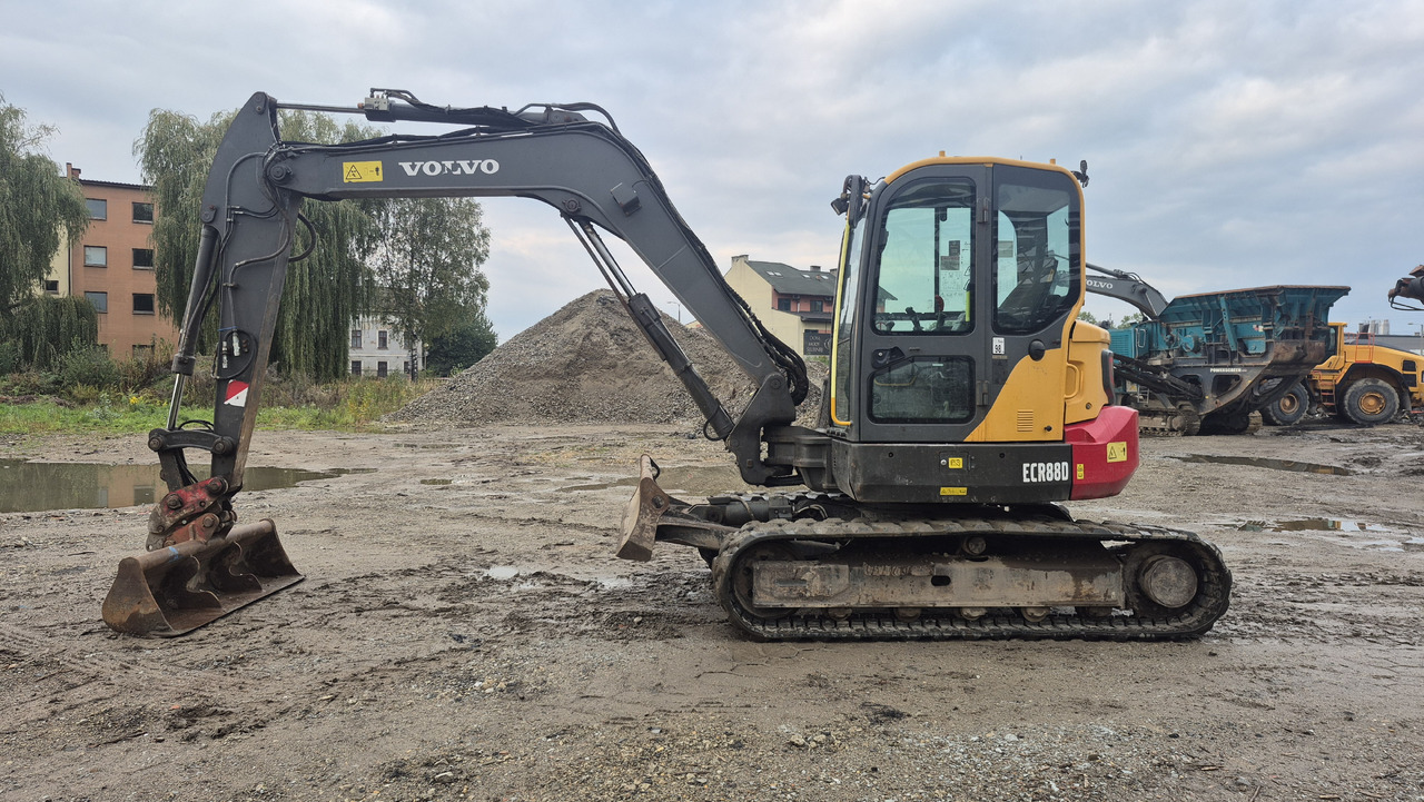 VOLVO ECR88D - Vikšrinis ekskavatorius: foto 1 VOLVO ECR88D - Vikšrinis ekskavatorius: foto 1