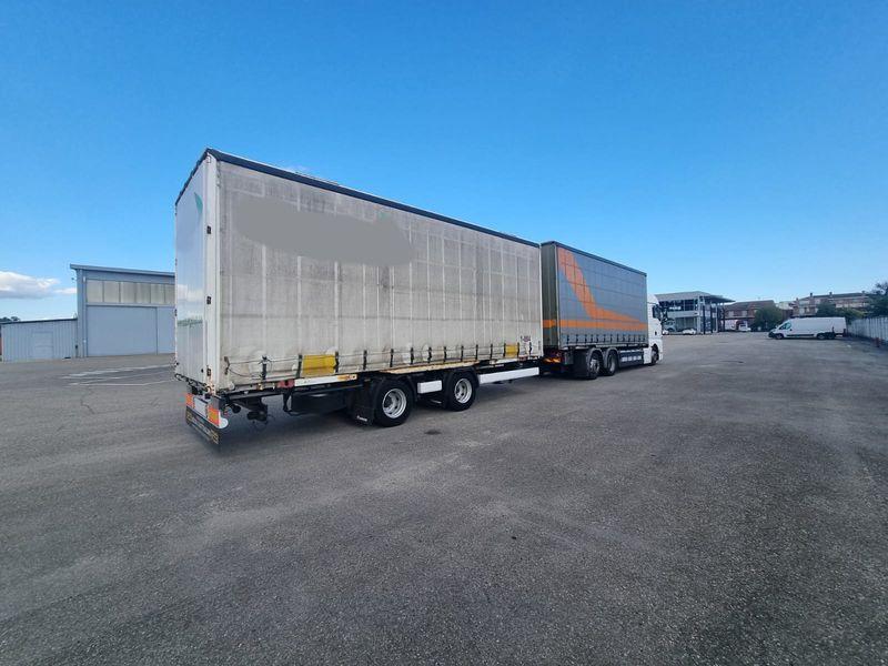 AUTOCARRO PORTACASSE - 2016 - 781000 km MAN TGX 26.440 6x2 - Tentinis sunkvežimis, Tentinė priekaba: foto 4 AUTOCARRO PORTACASSE - 2016 - 781000 km MAN TGX 26.440 6x2 - Tentinis sunkvežimis, Tentinė priekaba: foto 4