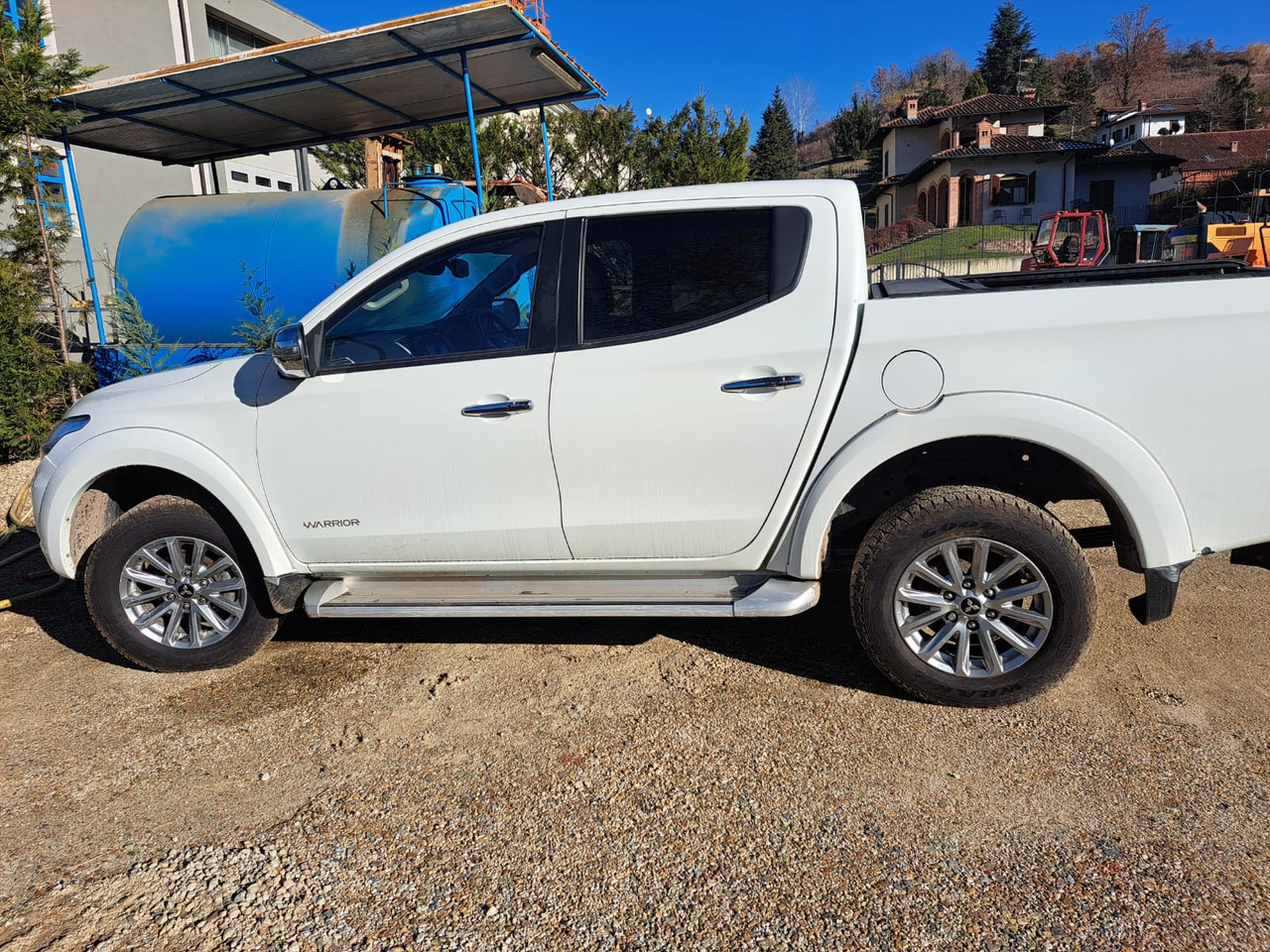 MITSUBISHI MITSUBISHI L200 - Pikapas: foto 3 MITSUBISHI MITSUBISHI L200 - Pikapas: foto 3