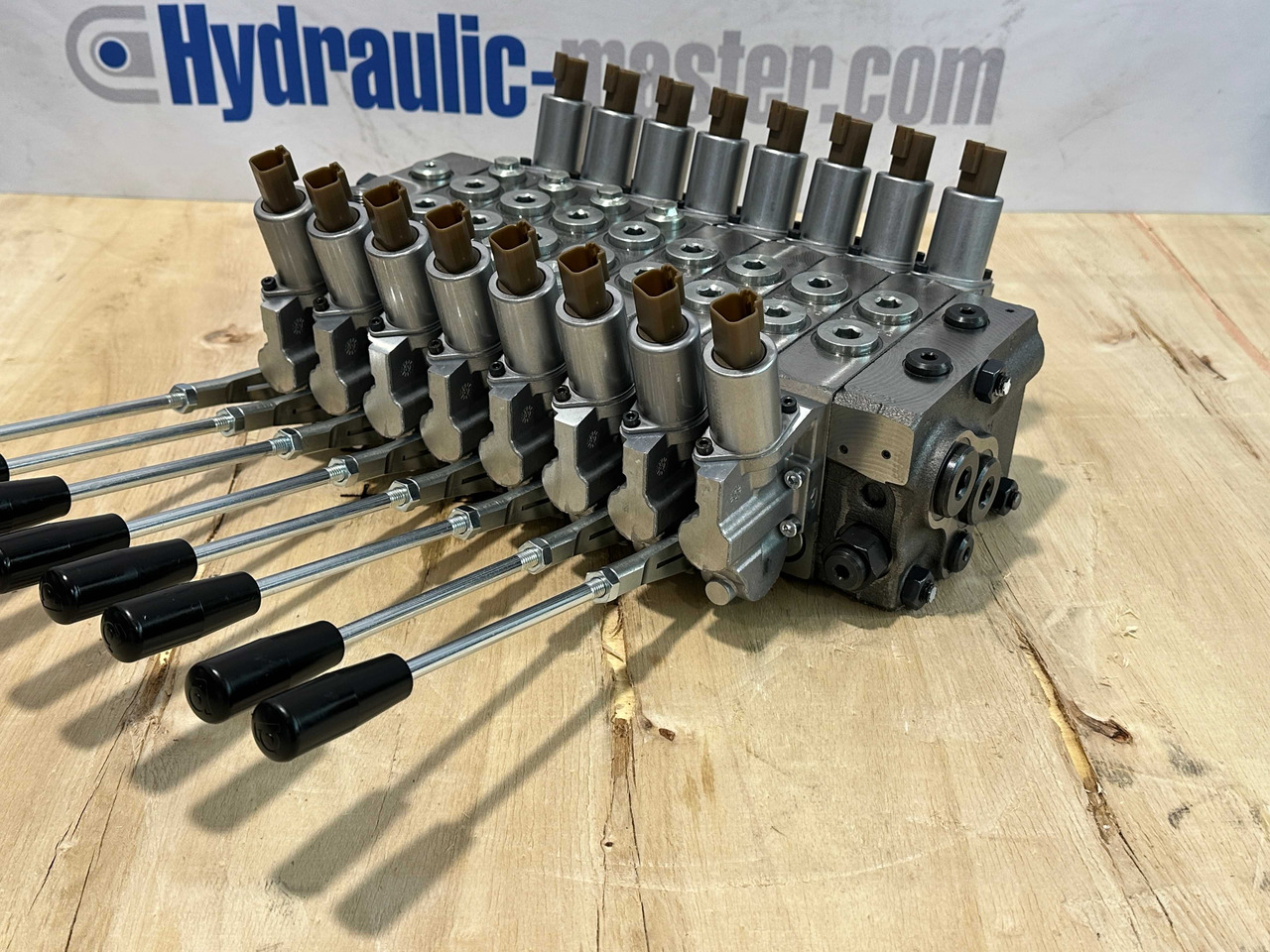 Valve Walvoil DPX100 MKG, Palfinger, Fassi, Hiab - Miško priekaba: foto 3 Valve Walvoil DPX100 MKG, Palfinger, Fassi, Hiab - Miško priekaba: foto 3