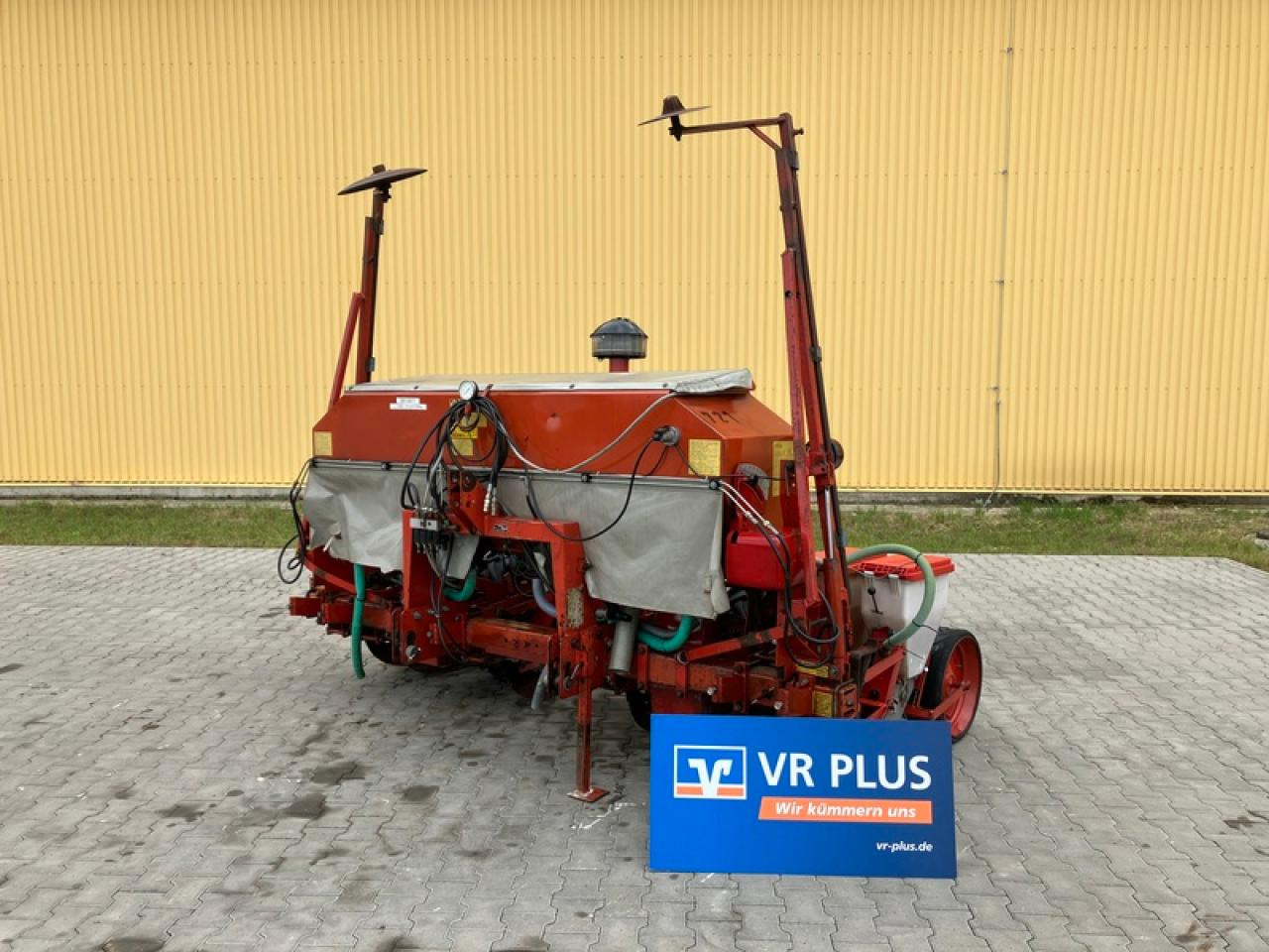 Becker AEROMAT T - Tikslaus išsėjimo sėjamoji: foto 1 Becker AEROMAT T - Tikslaus išsėjimo sėjamoji: foto 1